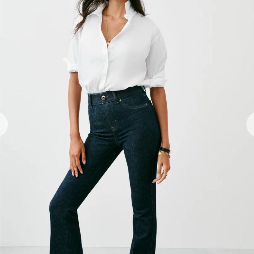 Spanx - SPANXshape EveryWear Flare Jeans Raw Indigo - Pull-On - Size Small
